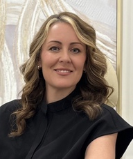 Book an Appointment with Lindsay Earle for Free Consultation