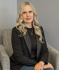 Book an Appointment with Dr. Lisa Vandekamp for Chiropractic