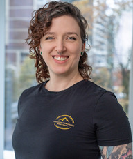 Book an Appointment with Dee MacNiven for Massage Therapy