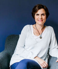 Book an Appointment with Andrea Rawson for Individual and Couple Therapy
