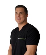 Book an Appointment with Eric Thibodeau at Medicalux Dieppe